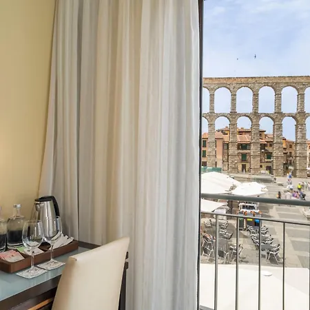 Eurostars Plaza Acueducto