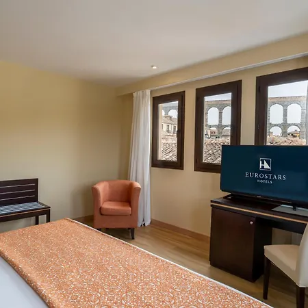 Hotel Eurostars Plaza Acueducto Segowia
