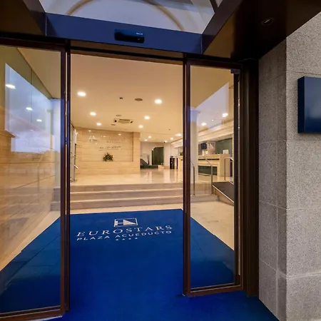 Eurostars Plaza Acueducto מלון
