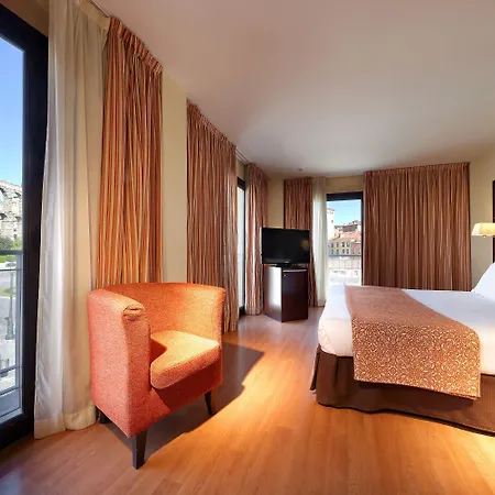 Hotel Eurostars Plaza Acueducto 4*