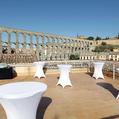 Hotel Eurostars Plaza Acueducto Segowia