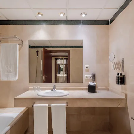 Eurostars Plaza Acueducto Hotel 4*