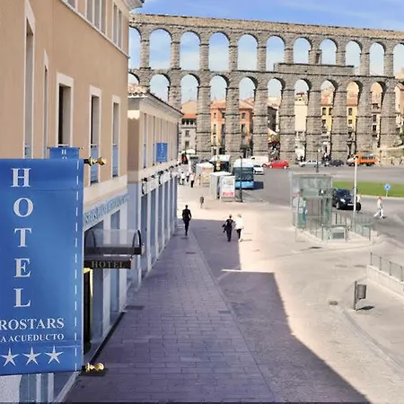 Hotel Eurostars Plaza Acueducto 4*