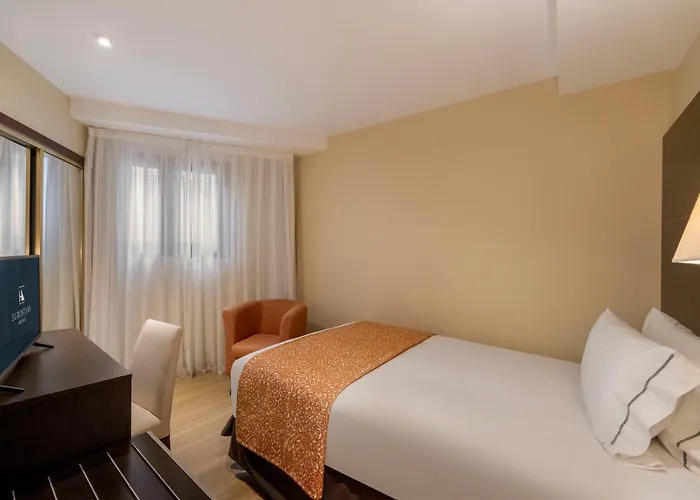 Hotel Eurostars Plaza Acueducto 4*