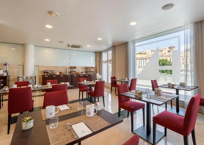 Отель Eurostars Plaza Acueducto