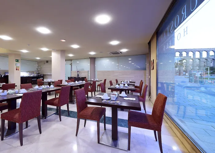 Eurostars Plaza Acueducto Сеговия