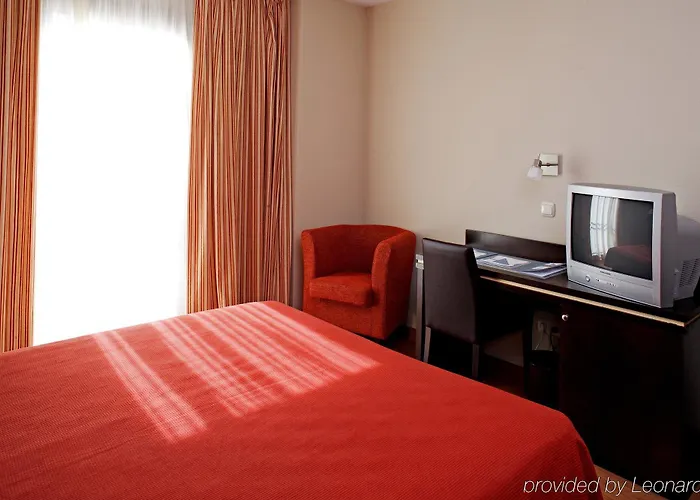 Eurostars Plaza Acueducto Отель